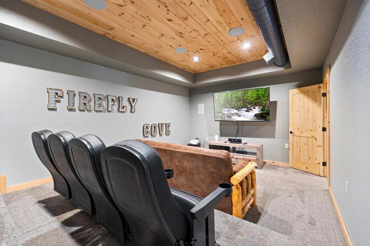 Vila Firefly Cove - Private Theater And Mountain Views! Sevierville Exteriér fotografie