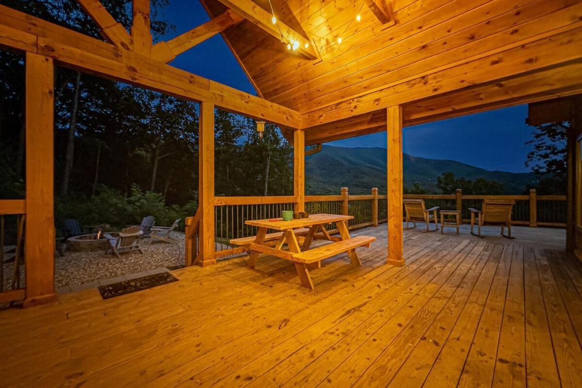 Vila Firefly Cove - Private Theater And Mountain Views! Sevierville Exteriér fotografie