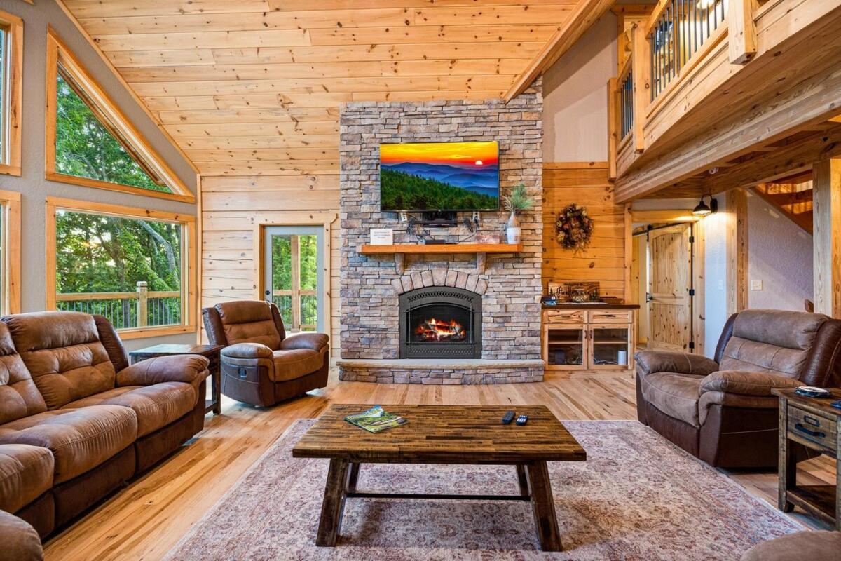 Vila Firefly Cove - Private Theater And Mountain Views! Sevierville Exteriér fotografie